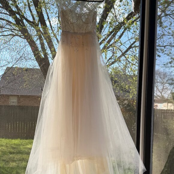 MIRA ZWILLINGER Wedding Dress ~ FLAW see last photos $10,000 Dress - Picture 12 of 16